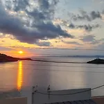 Thalassino Ageri Quarto em Acomodações Particulares *