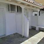 Thalassino Ageri בית אירוח *